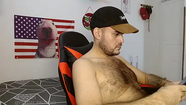 holegape online show from December 4, 2025, 3:21 pm