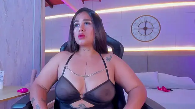 Julietaa 1 online show from December 5, 2025, 7:32 pm