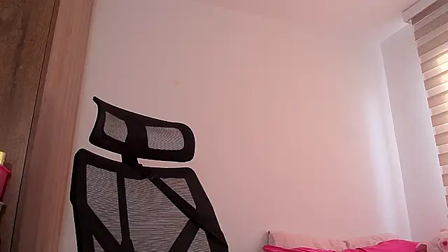 Sweet navy  online show from December 19, 2025, 8:49 pm