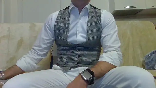 Eroshotlicker online show from February 8, 2026, 9:18 pm