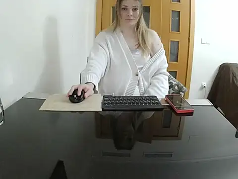 Adelyxveex online show from January 5, 2026, 11:52 pm