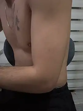 Bigefe online show from February 23, 2026, 5:43 pm