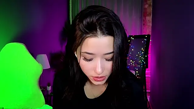 RedMidnight online show from July 28, 2026, 8:52 pm