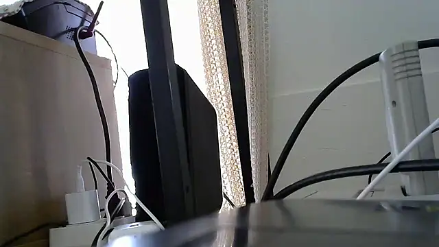 kuggttt online show from April 14, 2026, 5:35 am