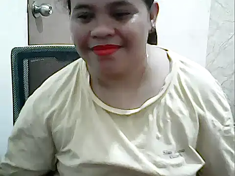 Snapshot of cutechubby chatting on April 23, 2026, 12:29 pm cutechubby online show from April 23, 2026, 12:29 pm