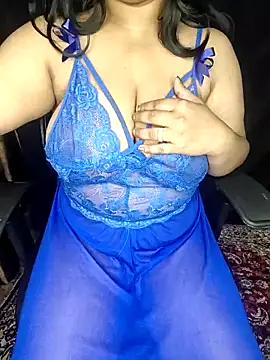 Snapshot of Curvy_Pooja chatting on March 24, 2026, 5:51 pm Curvy Pooja online show from March 24, 2026, 5:51 pm