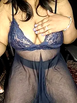 Snapshot of Curvy_Pooja chatting on March 26, 2026, 4:12 pm Curvy Pooja online show from March 26, 2026, 4:12 pm