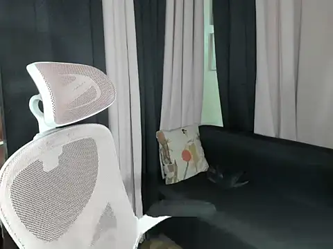 Snapshot of TsUncutMegan chatting on November 29, 2025, 8:06 am TsUncutMegan online show from November 29, 2025, 8:06 am