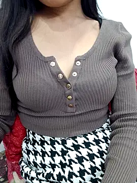 Snapshot of Triptii_0 chatting on November 30, 2025, 8:13 pm Triptii 0 online show from November 30, 2025, 8:13 pm