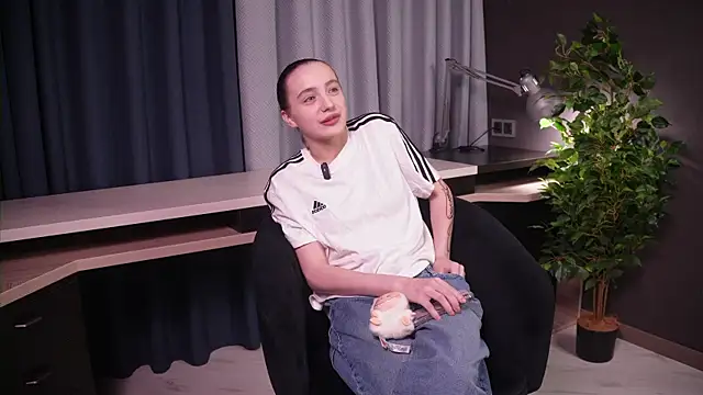 JesseGudgel online show from November 27, 2025, 11:12 am