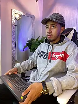 Snapshot of Brand_Collins chatting on March 8, 2026, 11:58 am Brand Collins online show from March 8, 2026, 11:58 am