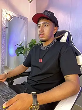 Snapshot of Brand_Collins chatting on March 15, 2026, 1:28 pm Brand Collins online show from March 15, 2026, 1:28 pm