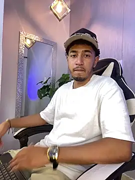 Snapshot of Brand_Collins chatting on March 21, 2026, 1:37 pm Brand Collins online show from March 21, 2026, 1:37 pm