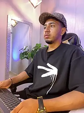 Snapshot of Brand_Collins chatting on March 24, 2026, 11:59 am Brand Collins online show from March 24, 2026, 11:59 am