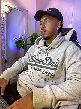 Snapshot of Brand_Collins chatting on April 11, 2026, 12:31 pm Brand Collins online show from April 11, 2026, 12:31 pm