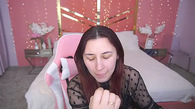 RoxieRay online show from March 3, 2026, 2:34 pm