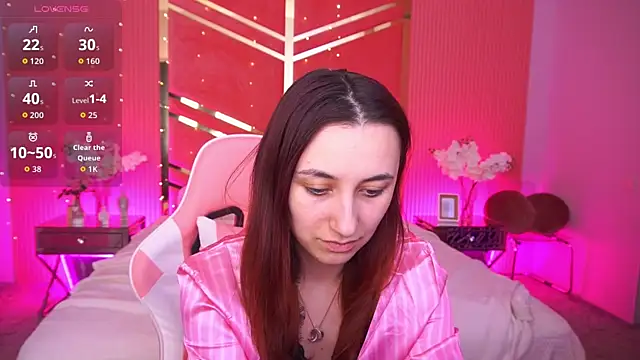 RoxieRay online show from April 13, 2026, 1:27 pm