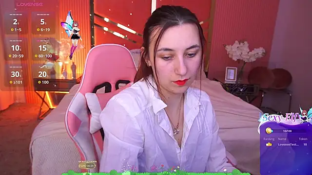 RoxieRay online show from April 15, 2026, 1:29 pm