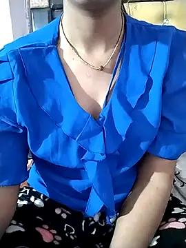 RASHMI SHARMA9 online show from February 10, 2026, 6:23 pm