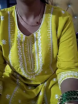 RASHMI SHARMA9 online show from February 15, 2026, 11:41 am