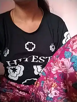 RASHMI SHARMA9 online show from May 19, 2026, 12:00 pm