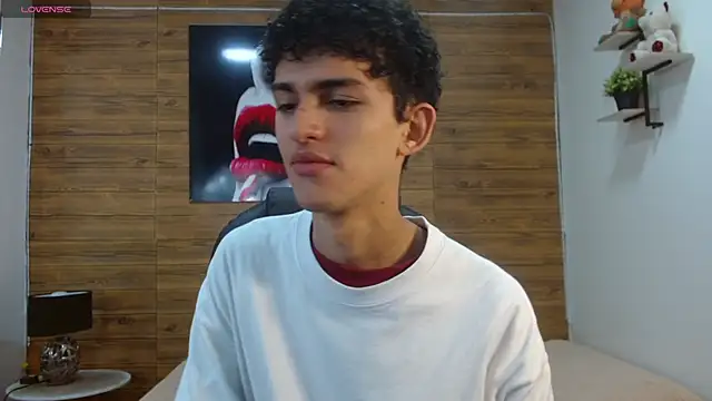 Michaelkoiv online show from November 26, 2025, 12:50 pm