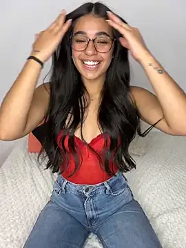 Snapshot of Jazmiin- chatting on April 13, 2026, 10:26 pm Jazmiin- online show from April 13, 2026, 10:26 pm