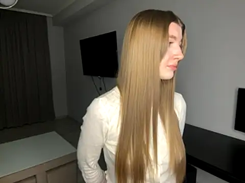 Michell Rosse online show from November 29, 2025, 7:39 pm