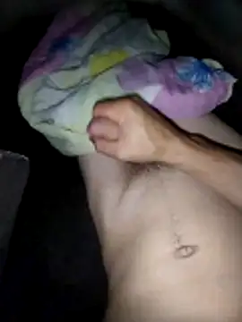 Snapshot of AdvancedRoster chatting on February 11, 2026, 10:48 pm AdvancedRoster online show from February 11, 2026, 10:48 pm