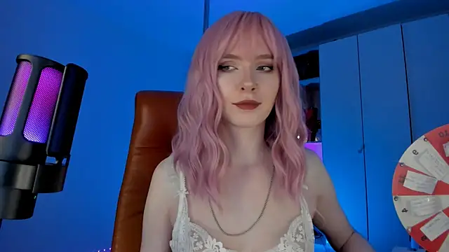 Snapshot of Mistress_Iris chatting on July 13, 2026, 4:32 pm Mistress Iris online show from July 13, 2026, 4:32 pm