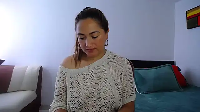 ximenaxcite19 online show from February 25, 2026, 1:32 pm