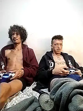 theyllorwillian online show from December 5, 2025, 6:33 am