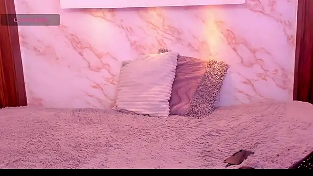 Dakota ferreti  online show from March 26, 2026, 1:01 am