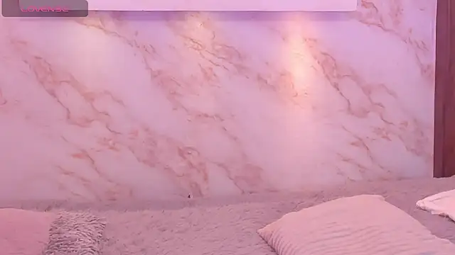 Dakota ferreti  online show from April 10, 2026, 2:44 pm