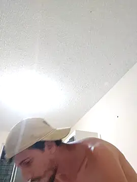 Surf boy8 online show from November 27, 2025, 2:57 am