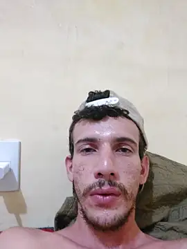 Surf boy8 online show from November 28, 2025, 12:35 am