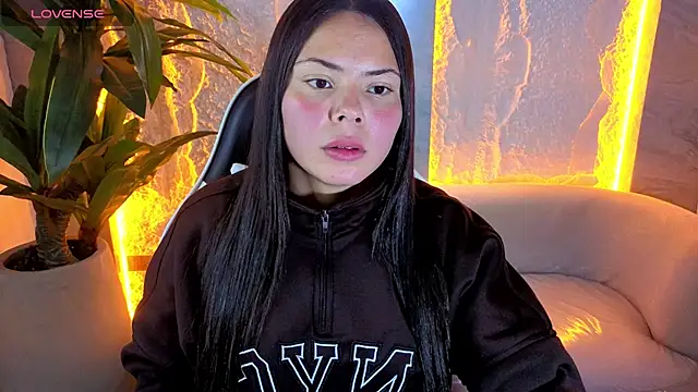 Snapshot of Polly_Tx chatting on February 24, 2026, 3:04 am Polly Tx online show from February 24, 2026, 3:04 am