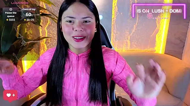 Snapshot of Polly_Tx chatting on February 26, 2026, 2:54 am Polly Tx online show from February 26, 2026, 2:54 am