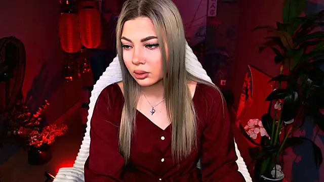 HyileyClark online show from March 25, 2026, 9:15 am