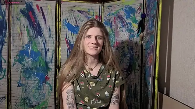 Adell Love online show from April 17, 2026, 7:39 pm