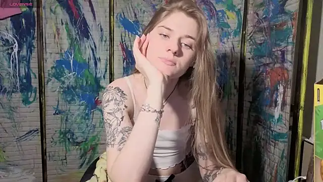 Adell Love online show from May 9, 2026, 6:46 pm