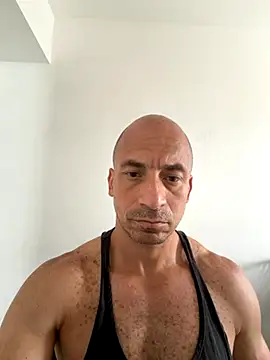 Snapshot of Russo41rj chatting on December 3, 2025, 1:09 pm Russo41rj online show from December 3, 2025, 1:09 pm