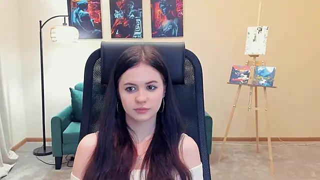 EvieWycoff online show from November 27, 2025, 11:45 am