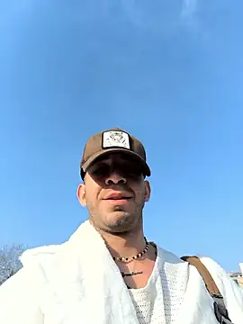 Snapshot of hazarcannn chatting on December 19, 2025, 8:32 am hazarcannn online show from December 19, 2025, 8:32 am