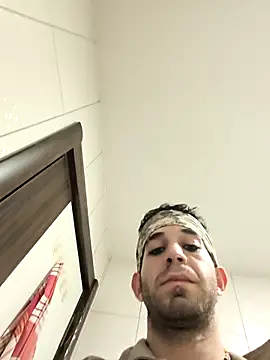 Snapshot of hazarcannn chatting on February 14, 2026, 4:59 pm hazarcannn online show from February 14, 2026, 4:59 pm