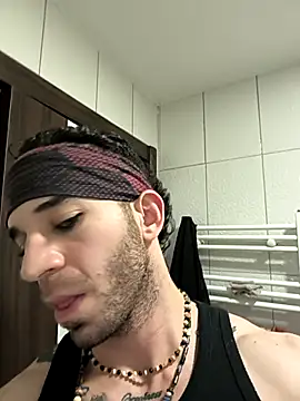 Snapshot of hazarcannn chatting on February 17, 2026, 3:51 pm hazarcannn online show from February 17, 2026, 3:51 pm