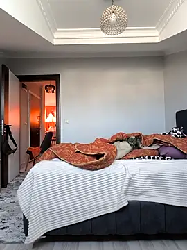 Snapshot of hazarcannn chatting on February 23, 2026, 12:35 pm hazarcannn online show from February 23, 2026, 12:35 pm