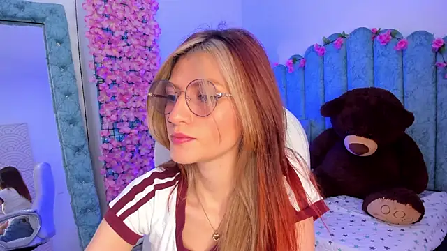 Snapshot of Ash_20_ chatting on November 28, 2025, 2:09 pm Ash 20 online show from November 28, 2025, 2:09 pm