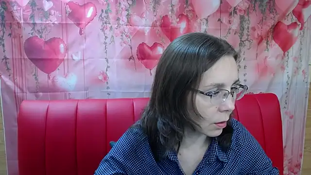 Snapshot of DaisyEdit chatting on March 22, 2026, 6:17 am DaisyEdit online show from March 22, 2026, 6:17 am