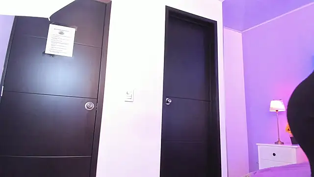 salome moon  online show from March 5, 2026, 11:50 am